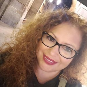 Meet your Posher, Sandra